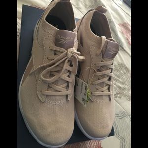 Woman’s sneakers. Reebok - Ecru and Rose Gold.Lightweight.